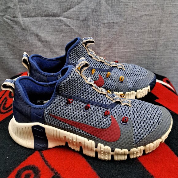 %Size 11.5 - Nike Mens Free Metcon 3 AMP “USA” Blue Red White Shoes A8 main image 12